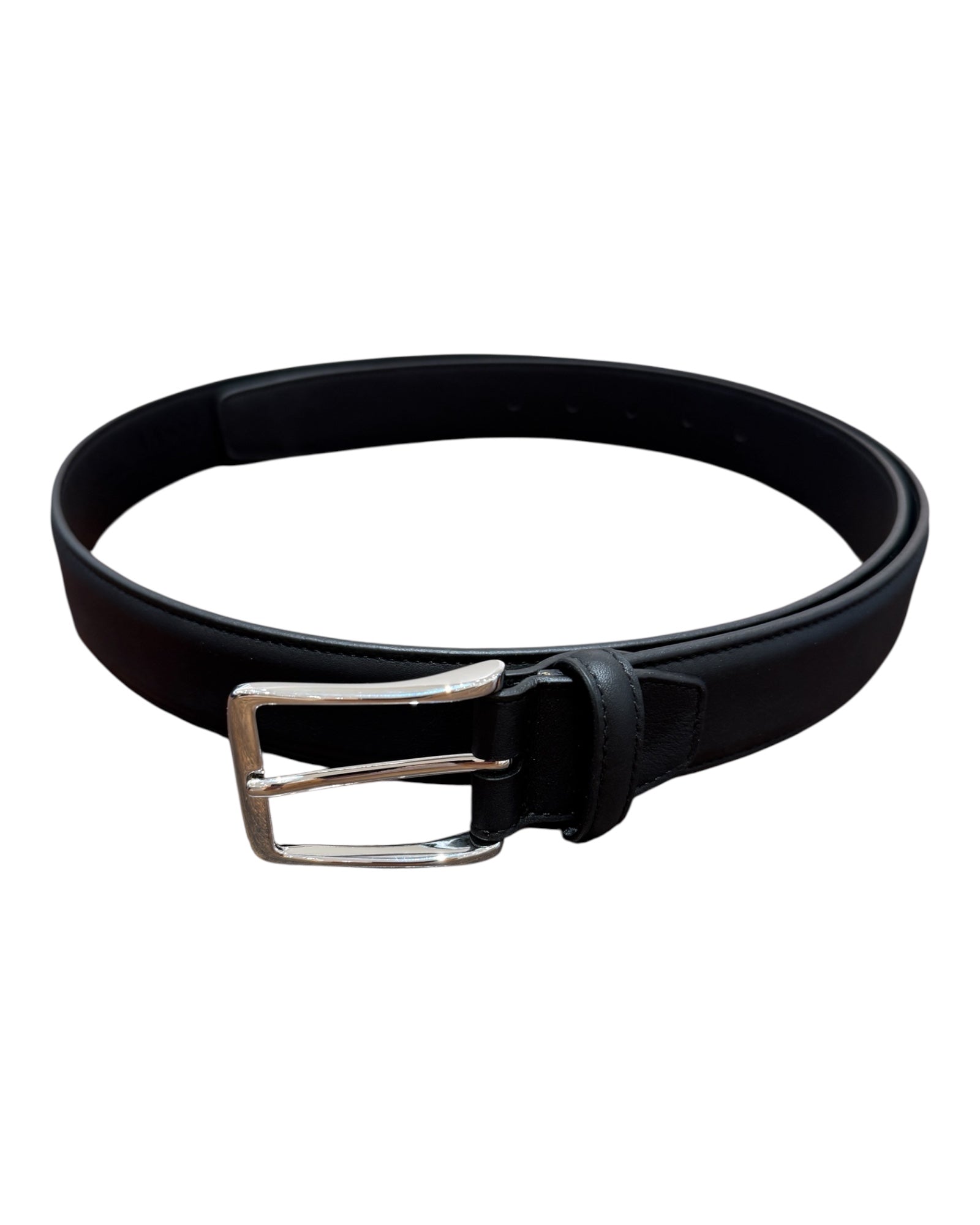 Premium Calfskin, with matching leather on both the outer and inner sides - Black